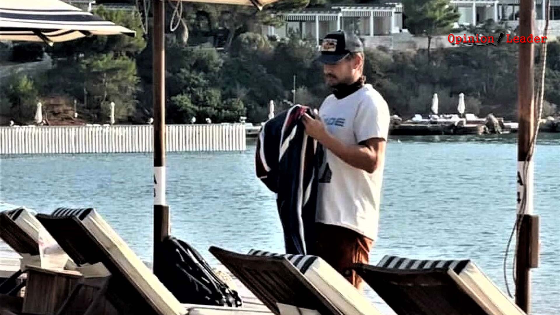 James Franco: Ο βραβευμένος με Όσκαρ ηθοποιός στη παραλία του Astir Beach