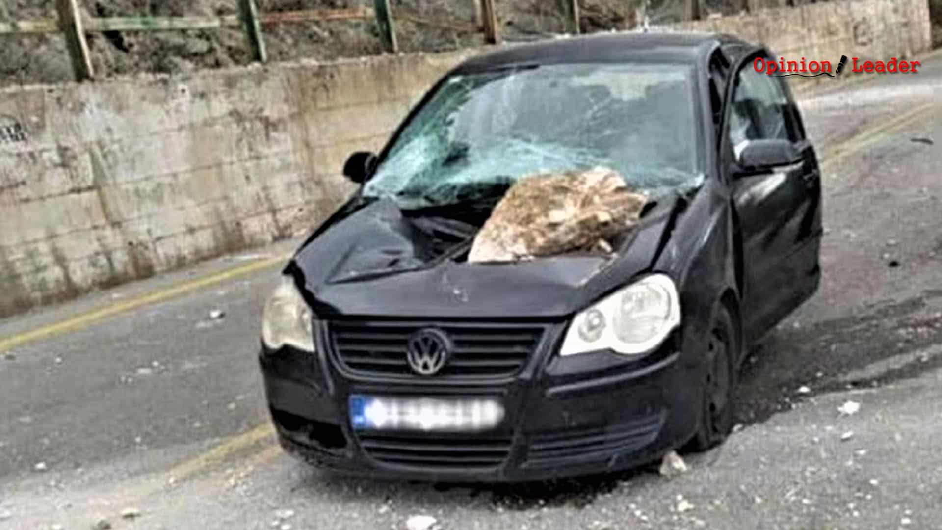 Αράχωβα: Βράχος καταπλάκωσε αυτοκίνητο