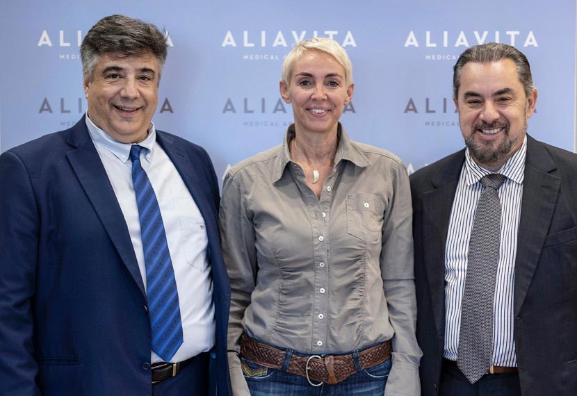 Απόστολος Βιτουλαδίτης (CEO ALIAVITA), Άννα Κωνσταντινίδου (Digital Sales Manager, Open Digital Group), Αθανάσιος Χριστόπουλος (Πλαστικός Χειρουργός - Επιστημονικός Διευθυντής της ALIAVITA)