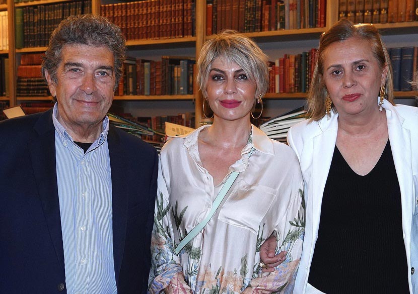 Κώστας Βαρώτσος, Μαρία Μάρκου, Μαρία Αντωνιάδου