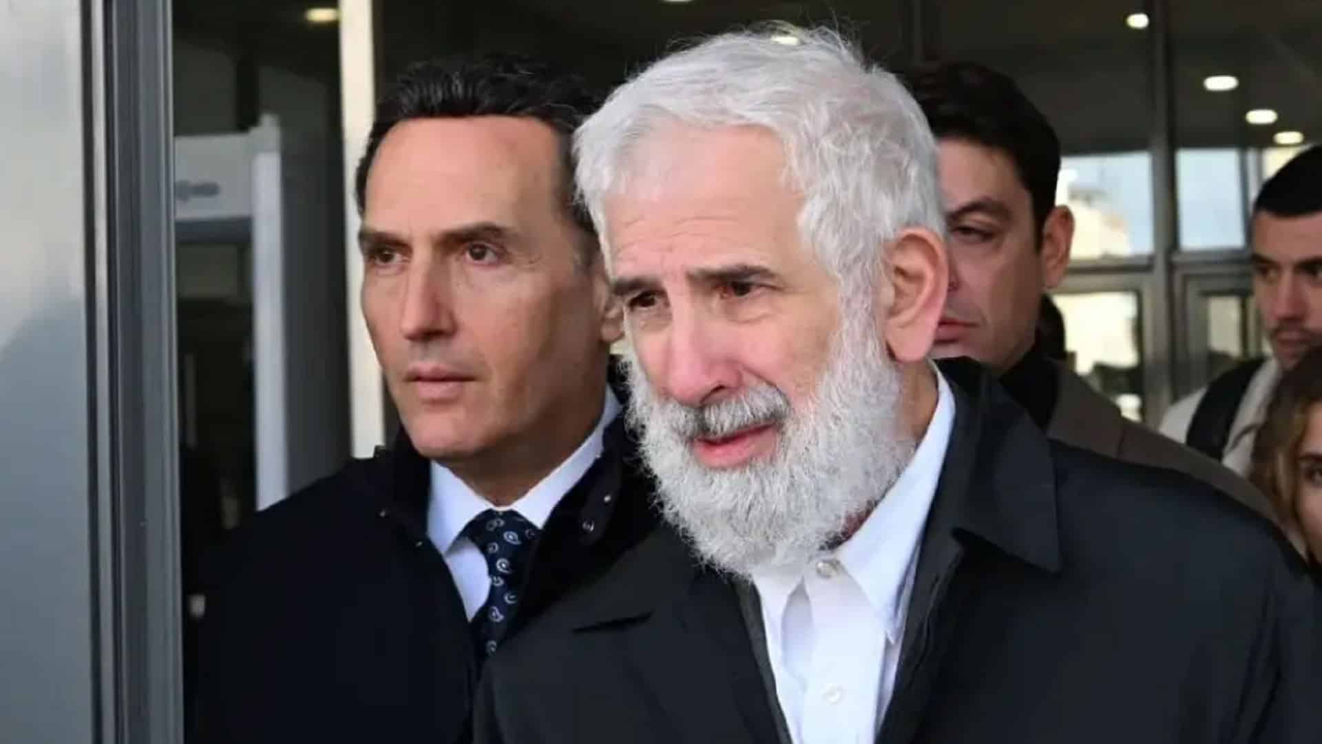 Πέτρος Φιλιππίδης: Ομόφωνα ένοχος για δύο απόπειρες βιασμού - Ποινή φυλάκισης με αναστολή