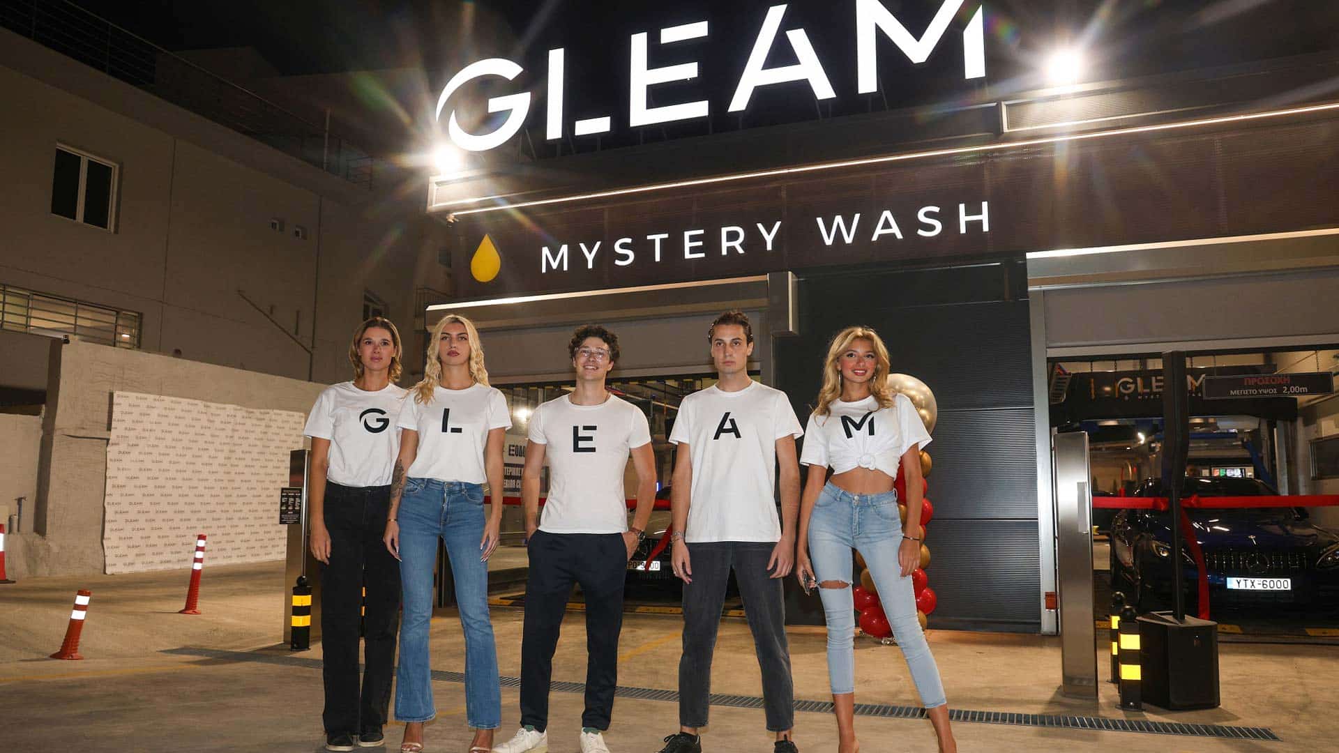 GLEAM Mystery Wash: Εντυπωσιακά εγκαίνια στη Λεωφόρο Αθηνών