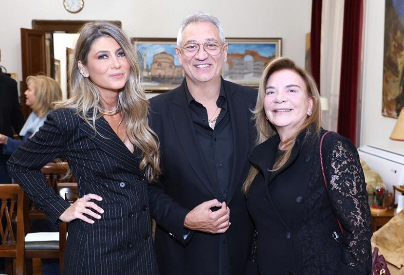 Αντωνία Καρρά, Γιώργος Ντάβλας, Θάλεια Εξάρχου