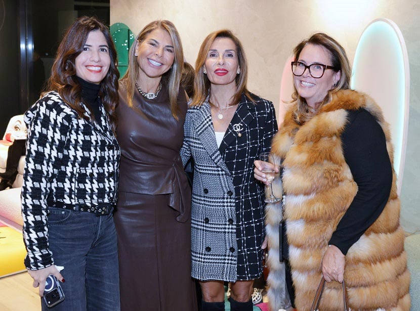 Στέλλα Πιερρή, Νιόβη Καλλέργη, Έλενα Βρεττού, Σάντυ Παπαναστασίου