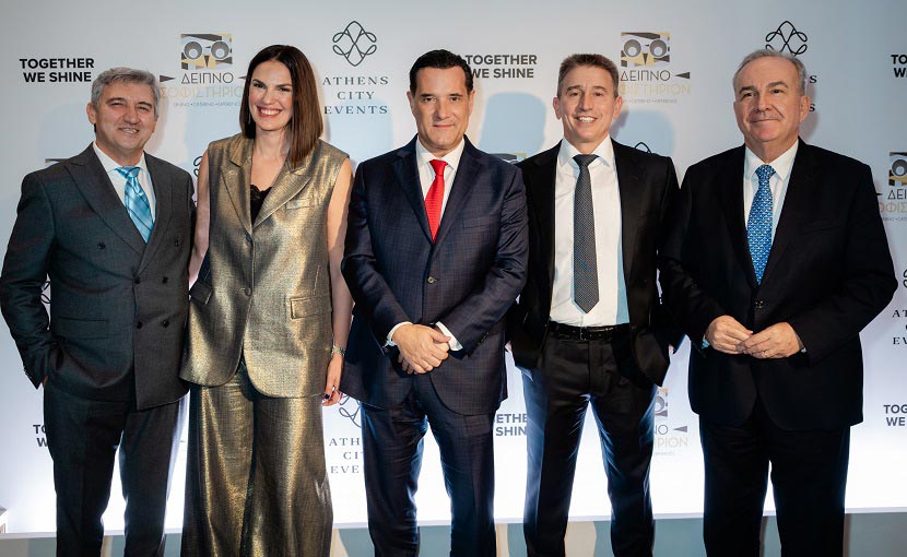 Τάκης Χριστοφιλέας, Χ. Νερατζή, Άδωνις Γεωργιάδης (Υπ. Υγείας), Δημήτρης Χριστοφιλέας, Νίκος Παπαθανάσης (Αναπληρωτής Υπουργός Εθνικής Οικονομίας)