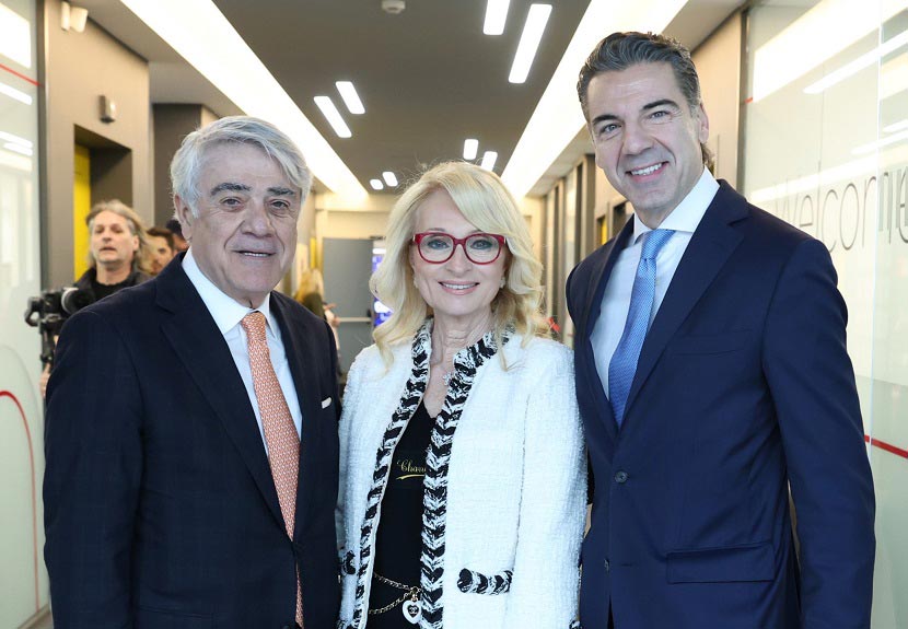 Ο ιδρυτής και Προέδρος του ΔΣ του Μητροπολιτικού Κολλεγίου, Κωνσταντίνος Ροδόπουλος, η συν-ιδρύτρια του Μητροπολιτικού Κολλεγίου Καλλιόπη Ροδοπούλου, ο Πρόεδρος της BC Partners και βασικός μέτοχος του εκπαιδευτικού Ομίλου της Αlphabet Education, Νίκος Σταθόπουλος.