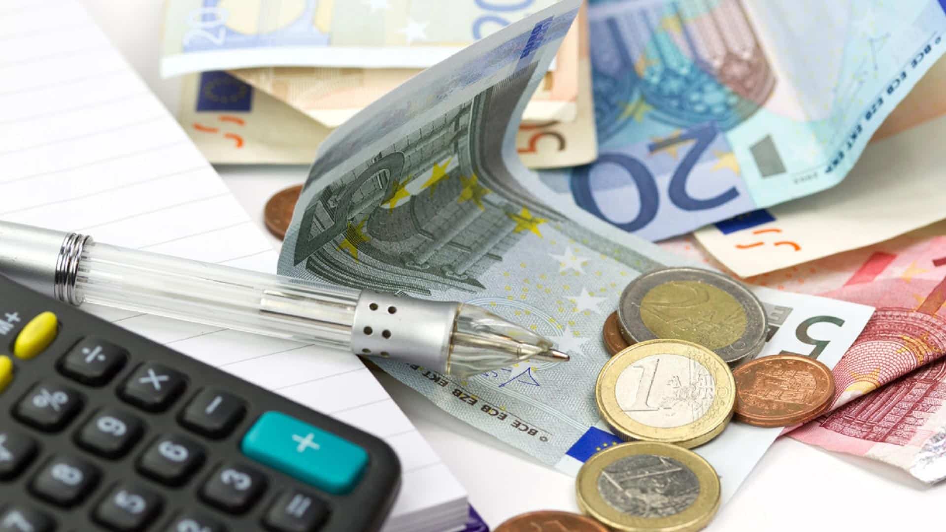 Νέο πακέτο μέτρων: Όλα τα ποσά και τα κριτήρια για συνταξιούχους, ενοικιαστές και οικογένειες