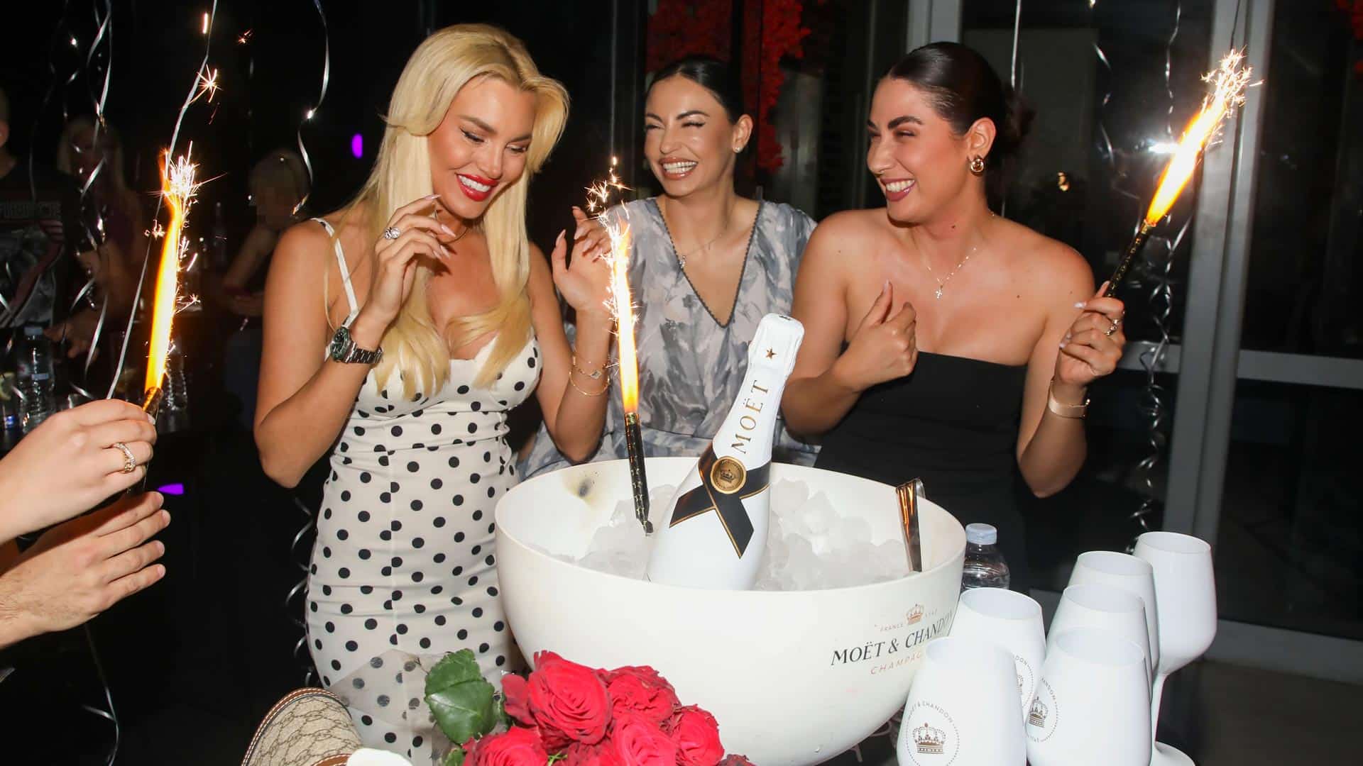 Apla Troumpa: Μοναδικό party για τα 9 χρόνια του club, στην καρδιά του Πειραιά