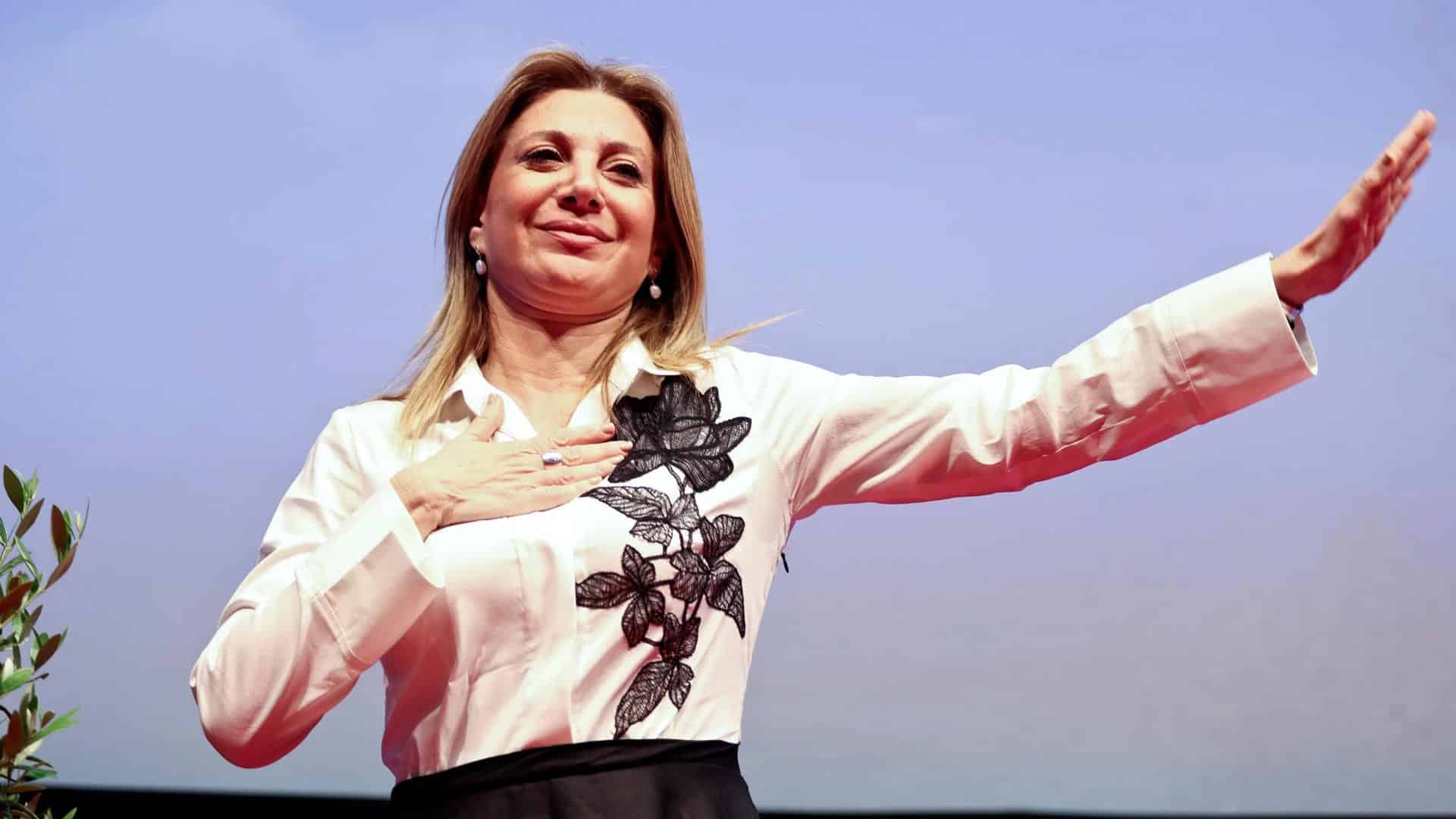 Ελπίδα για τη Δημοκρατία: Το όνομα του κόμματος Καρυστιανού - Στόχος μας η πρώτη θέση