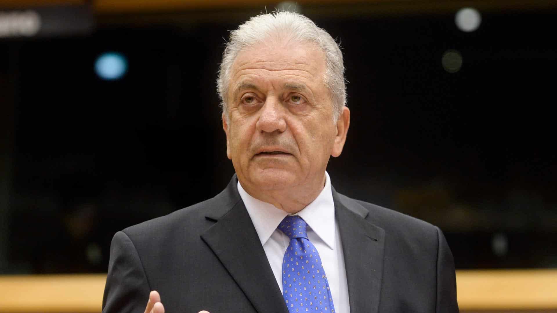 Αβραμόπουλος μετά το ένταλμα σύλληψης του: Δεν θα κάνω χρήση της ασυλίας, ζητώ πλήρη δικαστική έρευνα