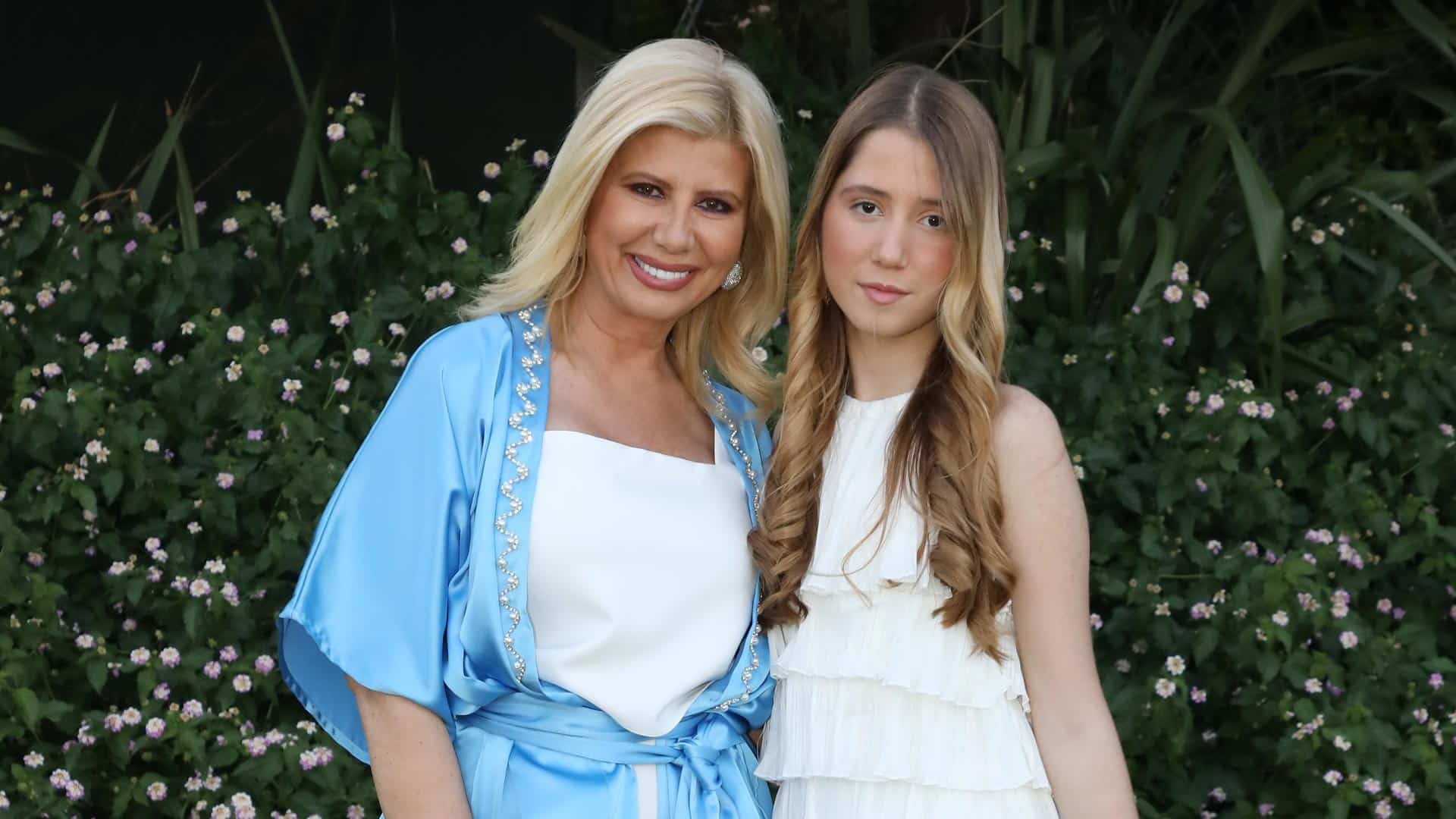 Ζήνα Κουτσελίνη: Γιόρτασε το φινάλε των επιτυχημένων 11 χρόνων της εκπομπής «Αλήθειες με τη Ζήνα»